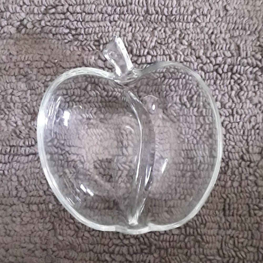 Candy dish with divider